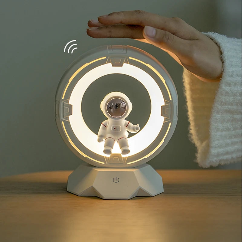 OrbitBuddy Astronaut Glow Lamp