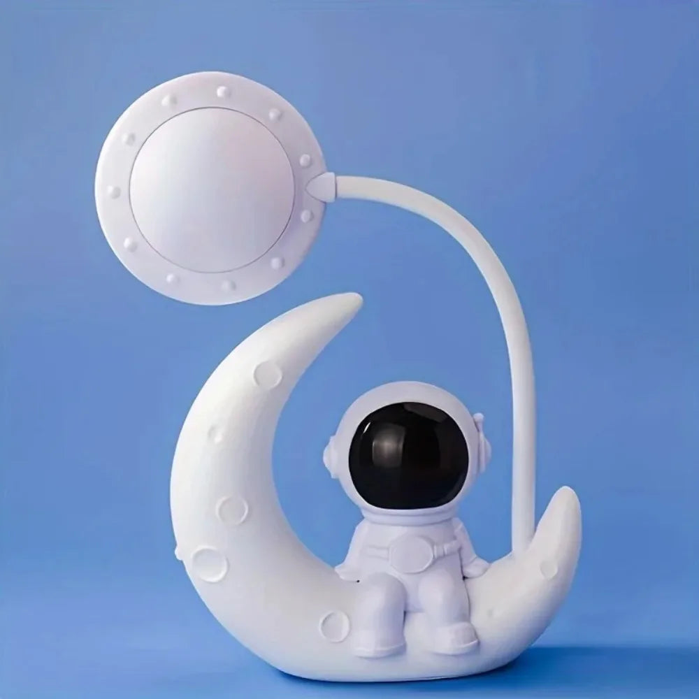Luna Astronaut Night Lamp